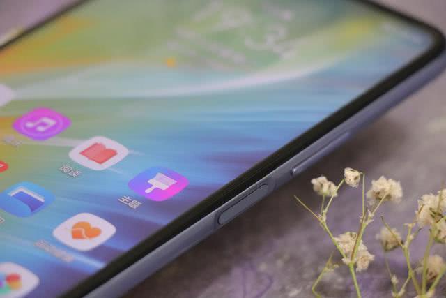 荣耀30S快速上手报告：除了麒麟820处理器，它还有什么杀手锏？