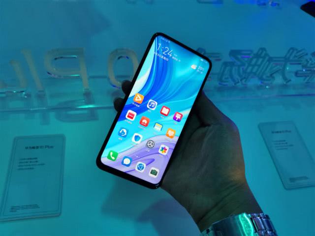 被低估的一款华为千元机，麒麟八核+升降屏，颜值超高还有大电池