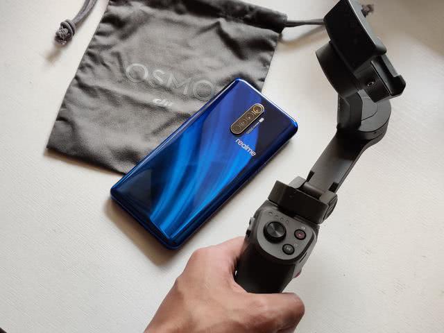 5G手机太贵买不起？855Plus+50W+90Hz，千元价格它不香吗