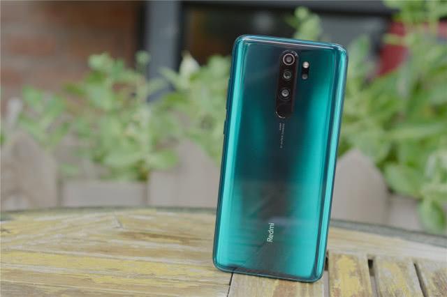 小米继续放大招，6400万四摄+大电池+液冷散热，性价比再次真香！