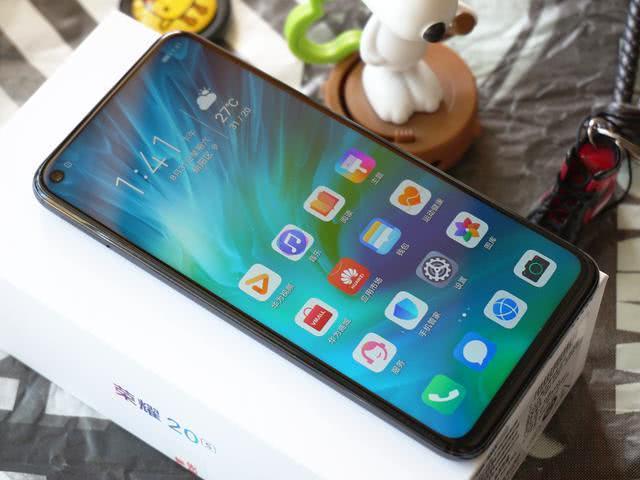 千元机还在买红米？目前这3款最值得入手，友商性价比更高！