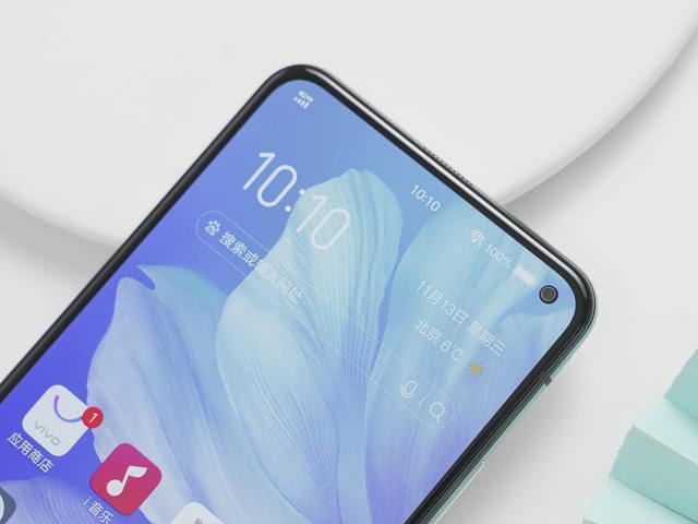 发布4个月跳水700元？vivo旗舰颜值满分，但性价比依然很低！