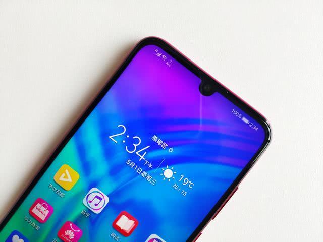 华为火力全开！麒麟八核+3200万自拍降至1099，现在入手绝对不亏