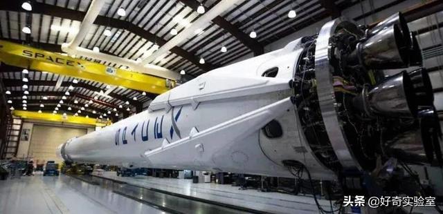 自媒体吹爆钢铁侠星链卫星，一运行5G就死翘翘？