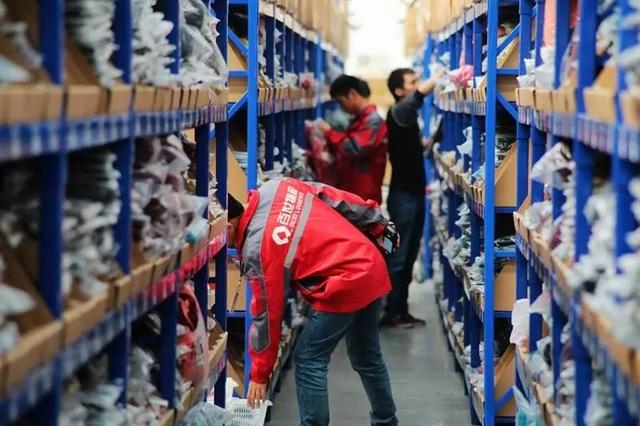 头条 | 物流派系之争，一文看懂行业大格局