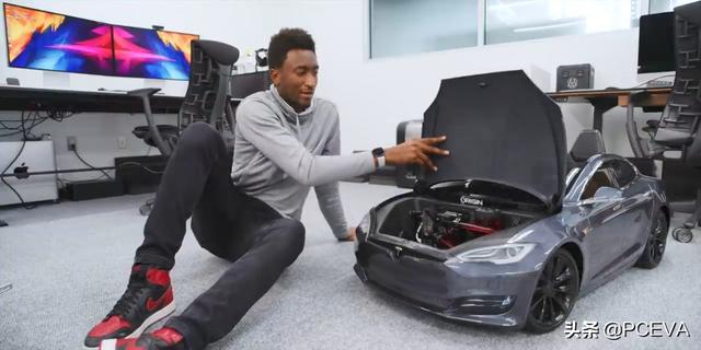 一台可以开上路的电脑："mini Tesla"定制PC上线，14000美元起