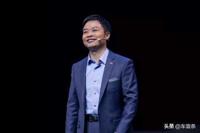 小鹏P7定价“迷踪拳”背后：为应对补贴新政临时调整配置丨调查