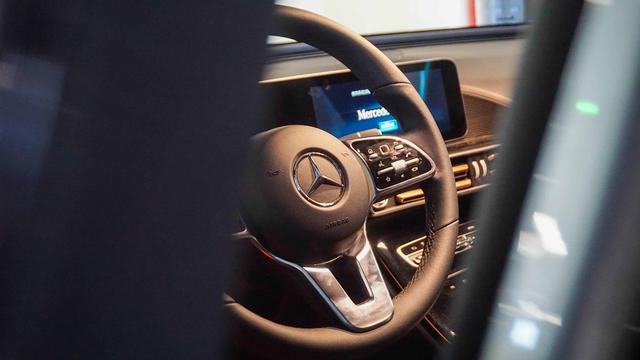 试完奔驰EQC/奥迪e-tron，特斯拉是个弟弟