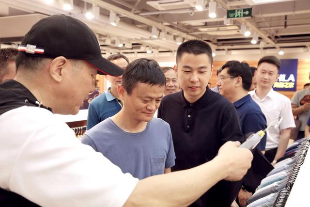 新时代商业布局，海澜之家为何成为互联网巨头争抢的香饽饽？