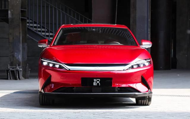 集齐了比亚迪所有的先进技术，这款车能否为中国品牌争一口气呢？