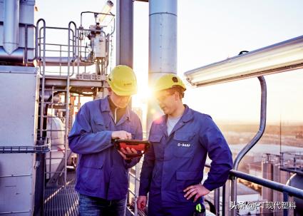 巴斯夫增强其电动汽车动力电池材料在全球的领先地位