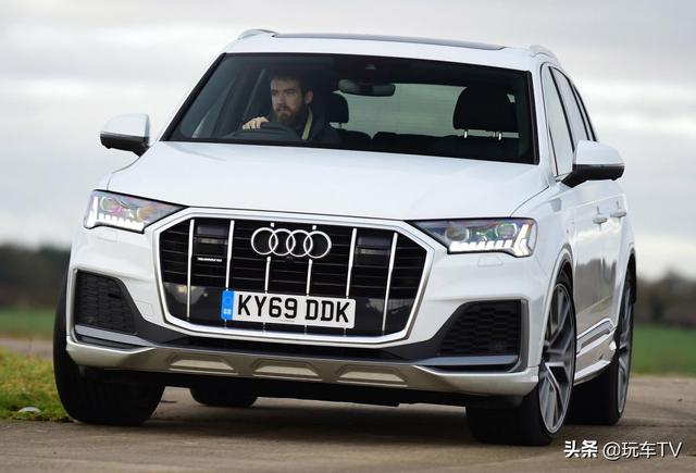 本田1.5L混动终于国产！特斯拉降至27万！这9款新车你不容错过