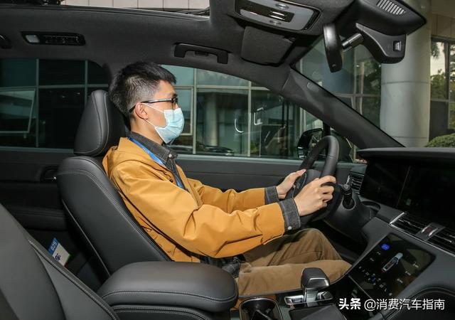 SUV界的实力扛把子！空间超奥迪Q7，马力326，零百6.5S，32.80万