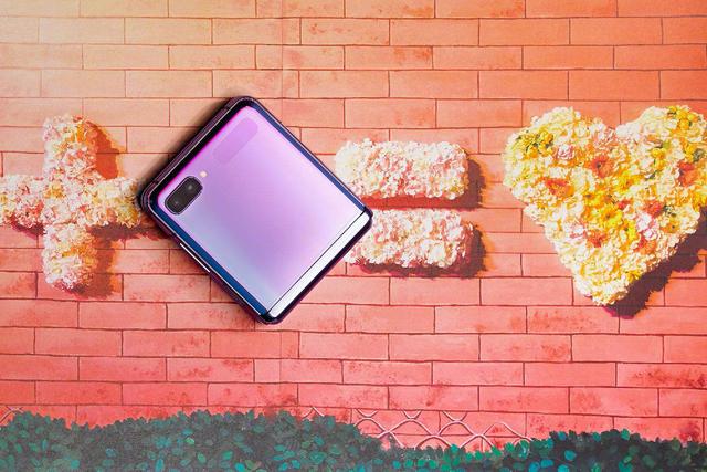 售价11999元，销量破十万，如今第二代专利曝光，华为如何抗衡？