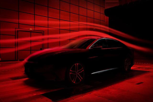 这波安全稳了！比亚迪汉EV麋鹿测试80km/h+