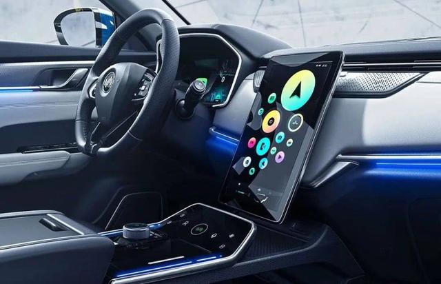 威马再出新车，真能搅翻新能源市场？等等看吧