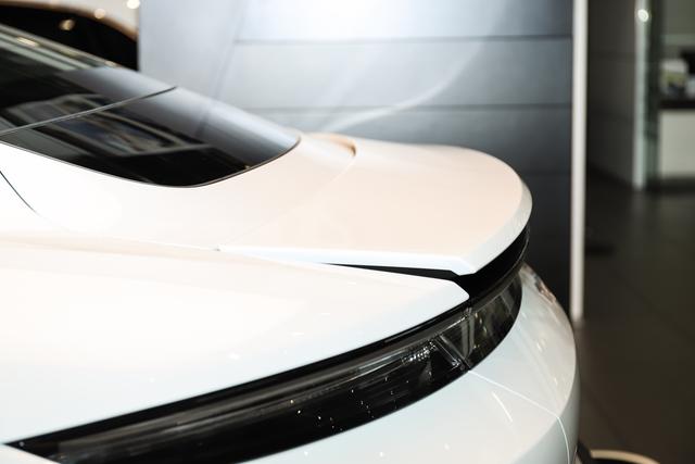 特斯拉在它面前都是弟弟 保时捷最新纯电轿跑来了