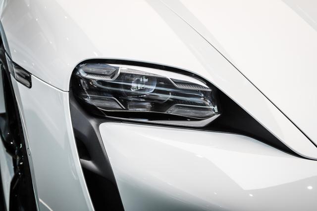 特斯拉在它面前都是弟弟 保时捷最新纯电轿跑来了