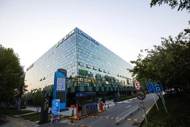 后厂村驶入无人区，谁来为中国互联网补给高端人才