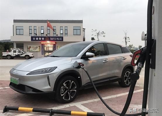 小鹏汽车将会是第二个特斯拉吗？这几点对比答案不言而喻