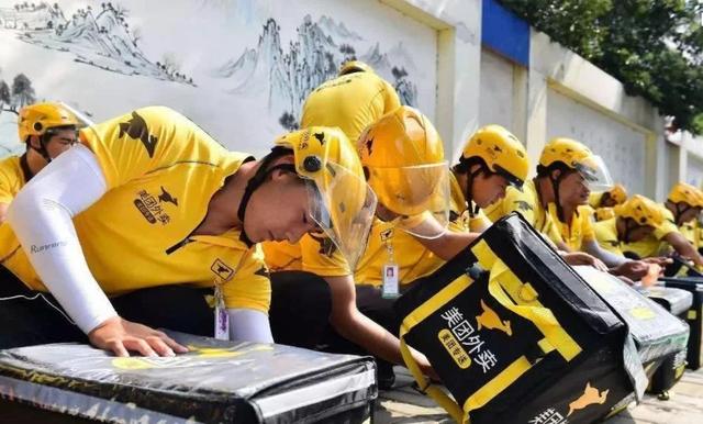 外卖骑手暴增60万！年轻人选择“安逸”背后：科技毁掉一代人？