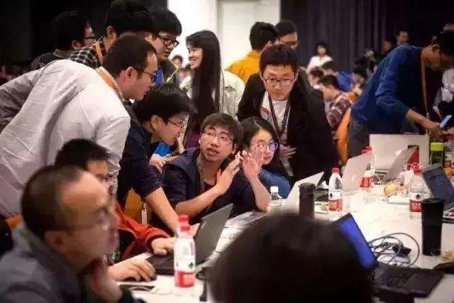 那些从阿里辞职去开民宿的人，后来都怎么样了？