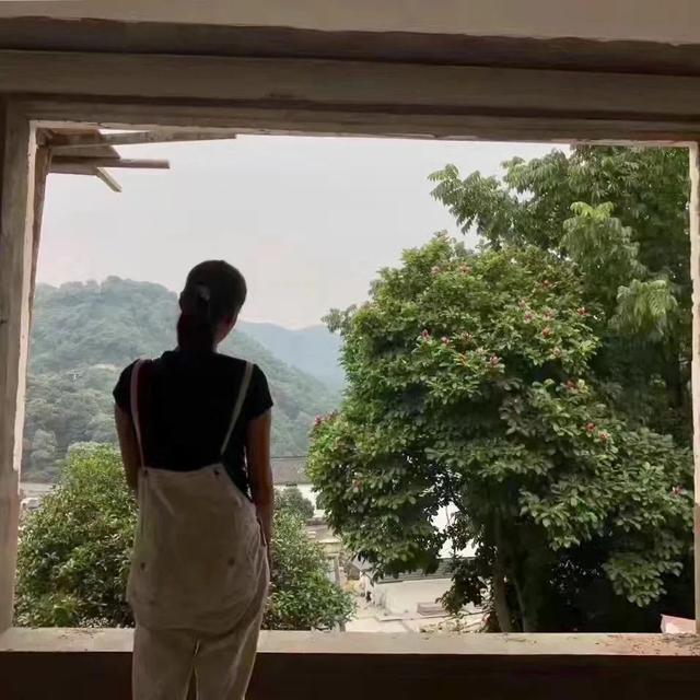 那些从阿里辞职去开民宿的人，后来都怎么样了？