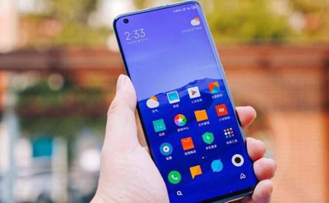 华为被拉下"神坛"！国产巨头领先成世界第一，苹果也遗憾落败？