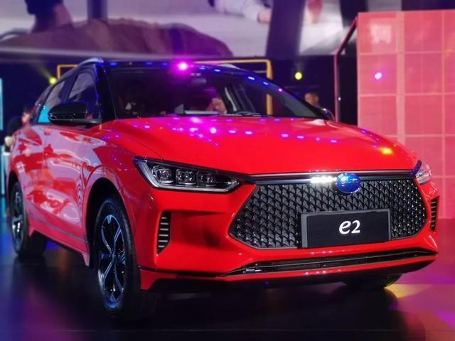 中国版的“特斯拉”终于上市，400km续航，只卖8.98万元起