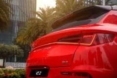 中国版的“特斯拉”终于上市，400km续航，只卖8.98万元起