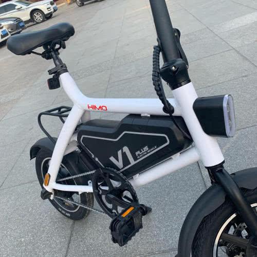 小米电动车来了，充一次电跑120公里，价格是最大亮点