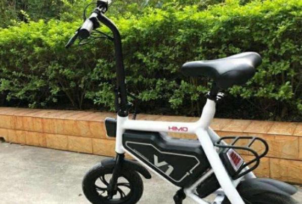 小米电动车来了，充一次电跑120公里，价格是最大亮点