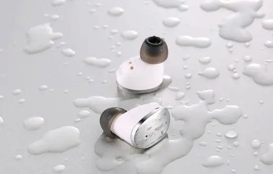 手腕上的黑科技：手表耳机二合一，就是这么任性