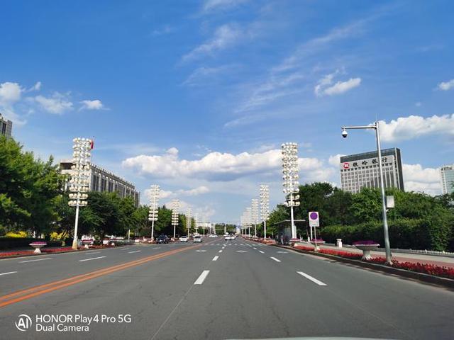 荣耀Play4 Pro：麒麟990+5G+40W快充，却因“不起眼”功能而火