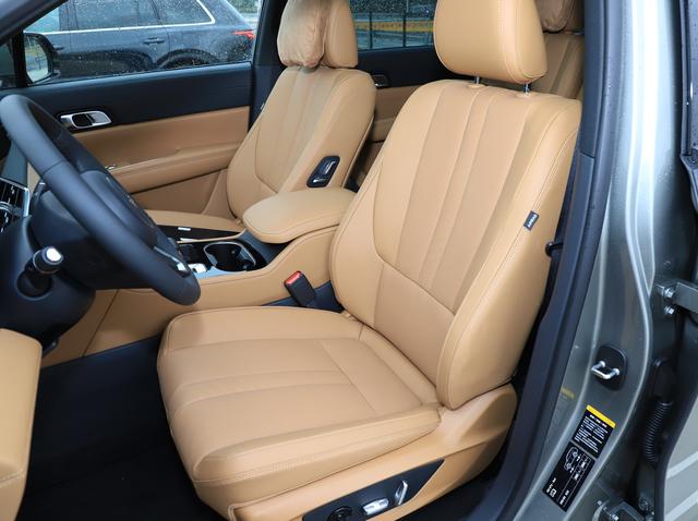 X5、Q7迎来新对手，马力326匹不足33w，预售120分钟订单超4万台