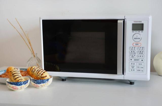 吃出“恋爱般”的感觉，东芝智能微烤一体机ER-T16CNW上手体验