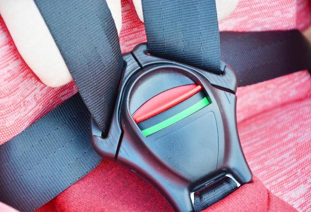 安全座椅怎么选？德国osann欧颂ROY给孩子最贴心的安全保护