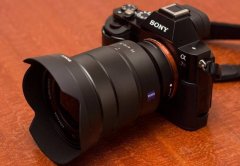 索尼相机在中国畅销，佳能镜头也热卖，为啥日本手机却卖不动？