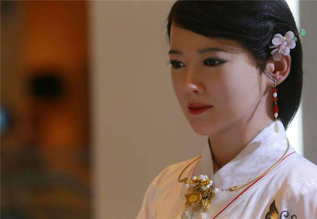 明明女性机器人只是“玩具”，为啥却十分火爆？这3大优势很关键
