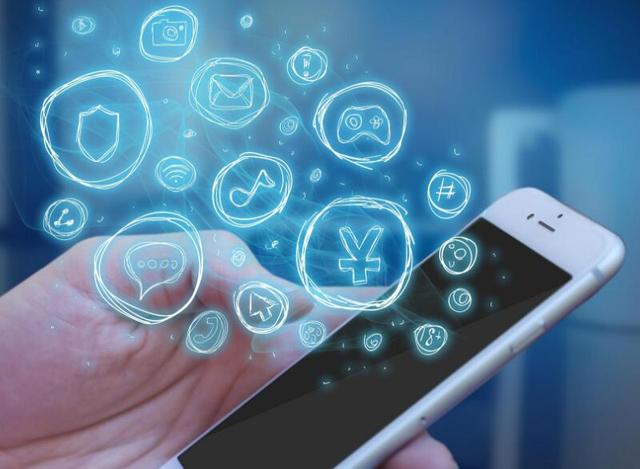 如果手机内存不够用，别急着卸软件，学会这两招，手机恢复流畅