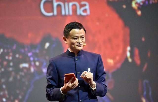 马云经常换手机，为啥从不用国产的华为，反而偏爱美国的iPhone？