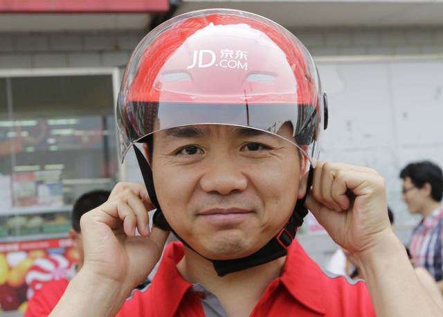 刘强东身价584亿，每天会花多少钱？看到金额后，网友：假的吧？