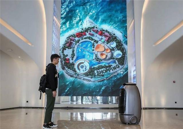 当年马云投资的“无人酒店”，住一晚上千元，如今却成了这样