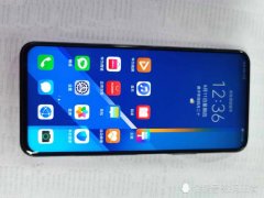 1899入手荣耀X10？看到这个窄下巴，我就知道选它真没错