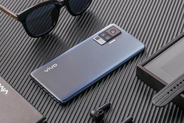 vivo x50简单点评 也许是手机拍照的下一个发展方向