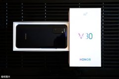 荣耀X10系列确定5月20日发布，也许这会是今年的千元机标杆！