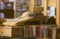 小米劲敌！美国高销量手持吸尘器，有它能节省 70% 清洁时间