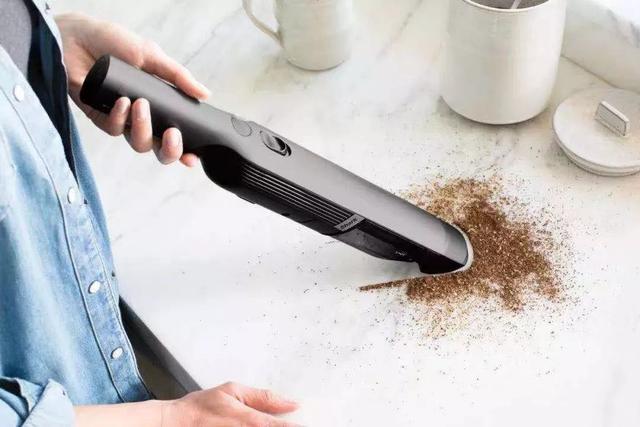 小米劲敌！美国高销量手持吸尘器，有它能节省 70% 清洁时间