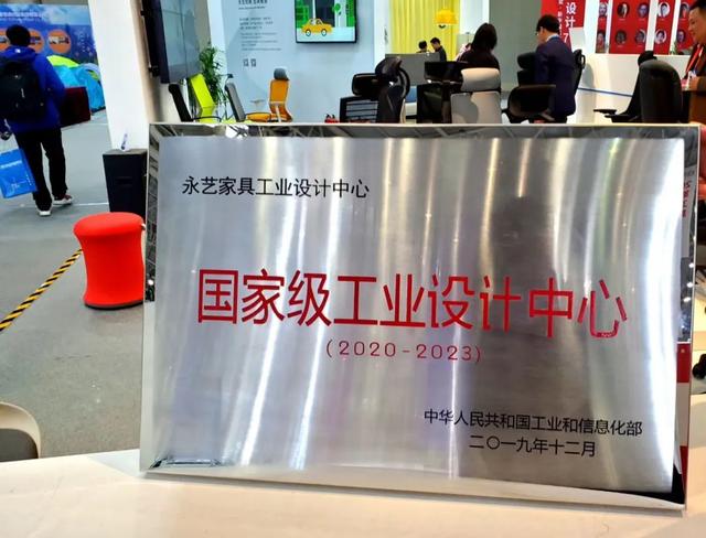 为你的老腰「续命」，老罗吹爆的办公椅升级款来了