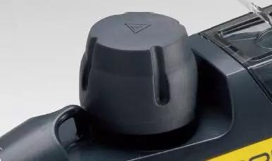 10 年顽固污渍，一喷就干净？